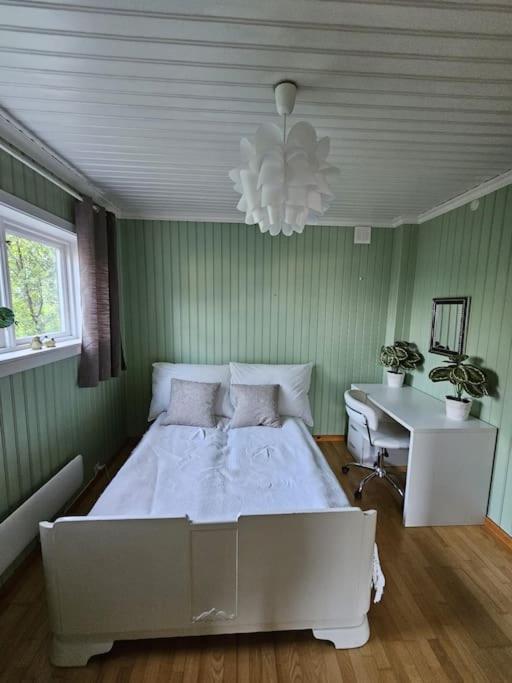 Villa Cozy Family House Tromsø Esterno foto